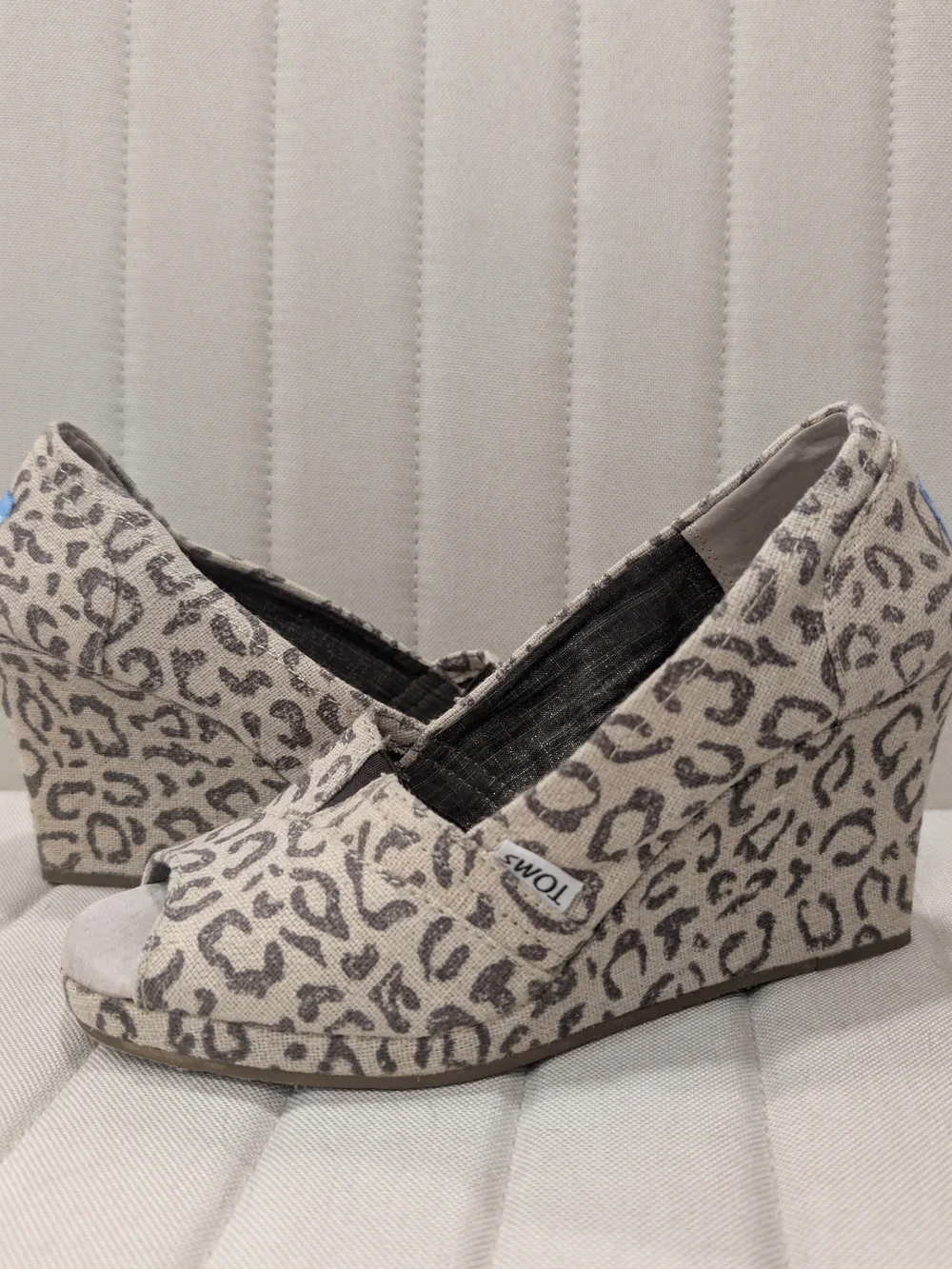 TOMS Women's Leopard Print Peep-Toe Wedge - Neutral